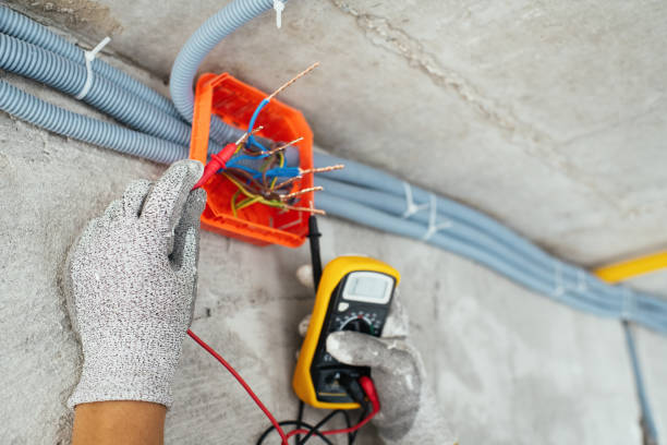 Best Affordable Emergency Electrician  in South Gate Ridge, FL