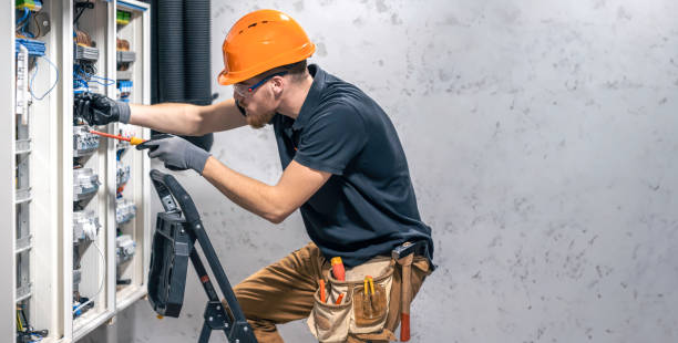Best Best Electricians Near Me  in South Gate Ridge, FL
